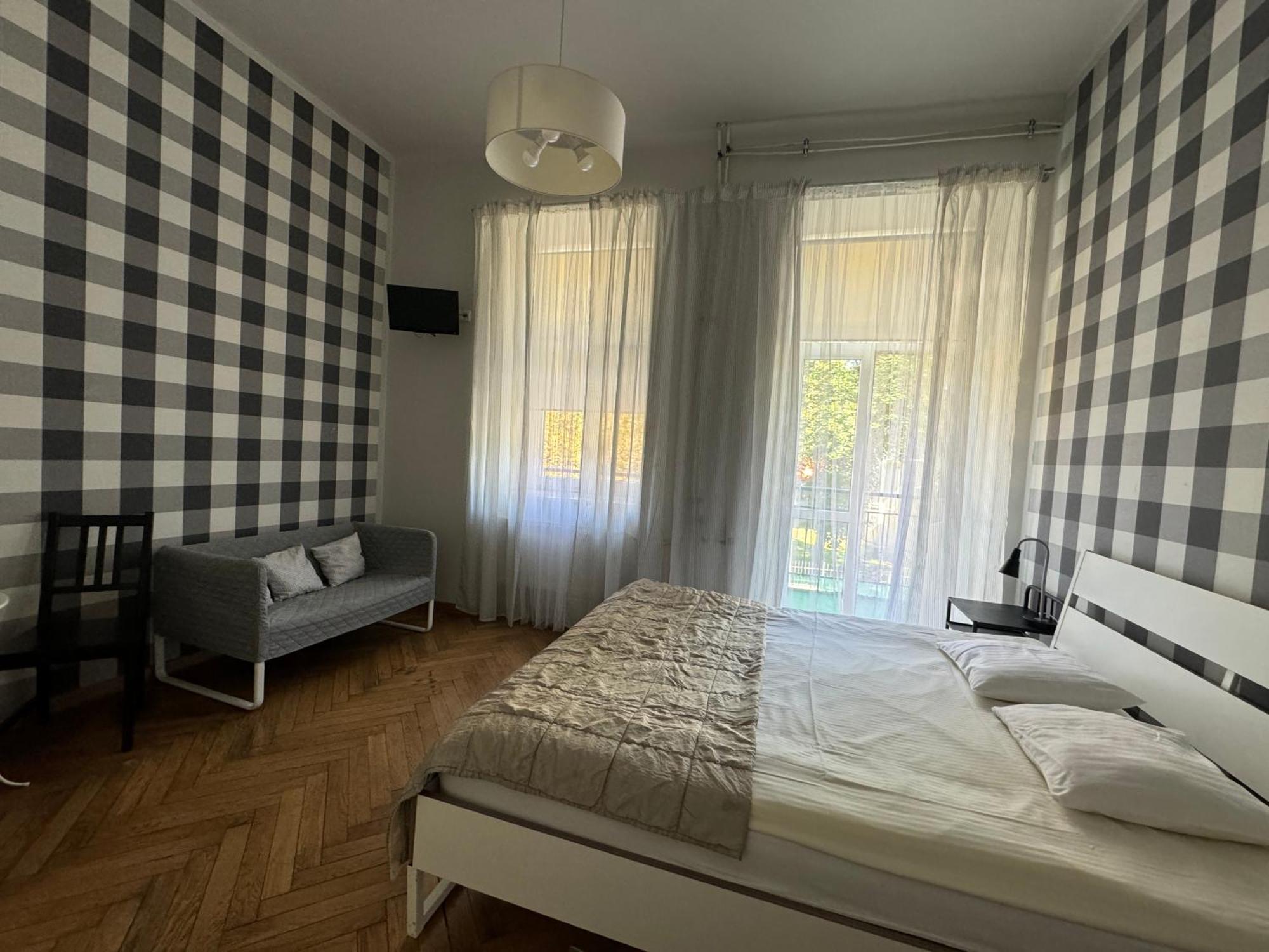 Cent Hostal