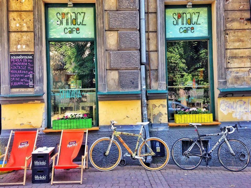 Cent Hostal *