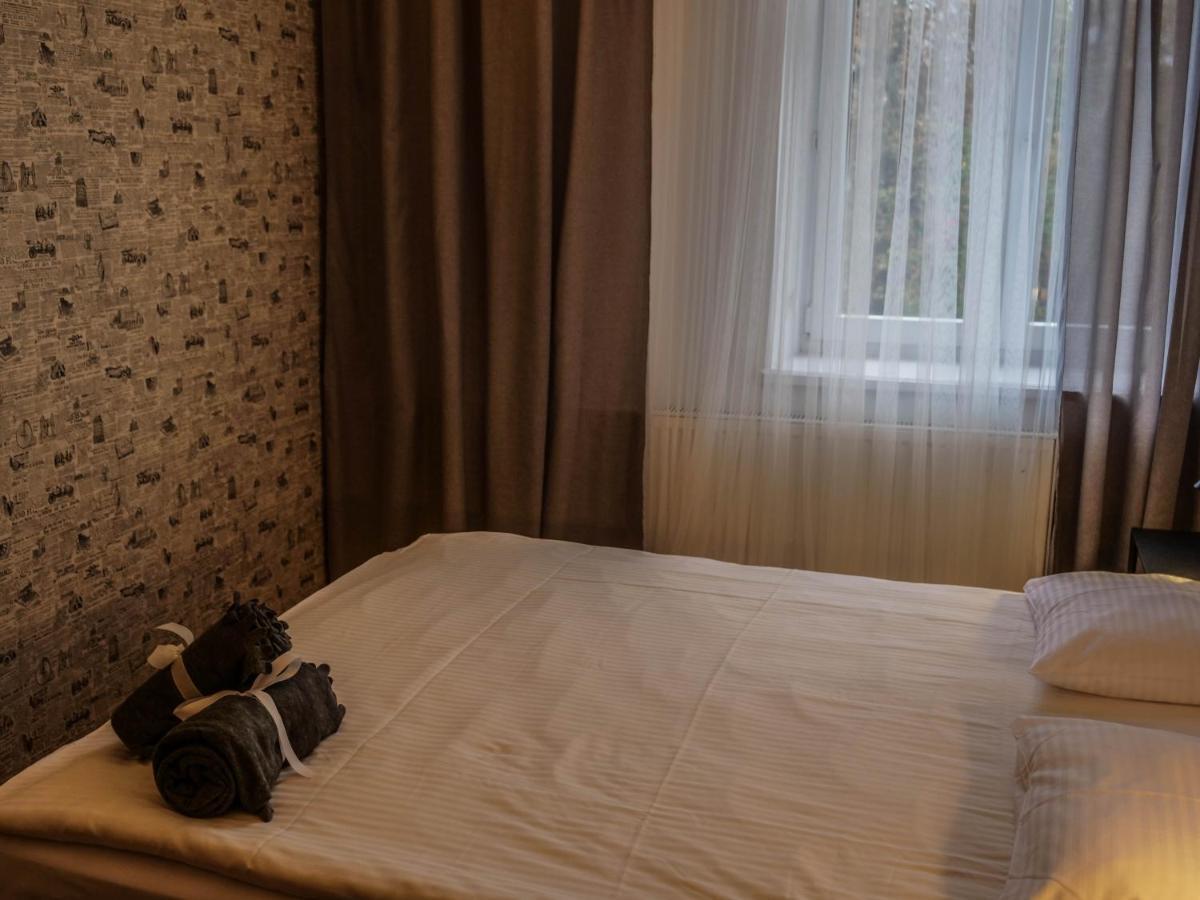 Cent Hostal *