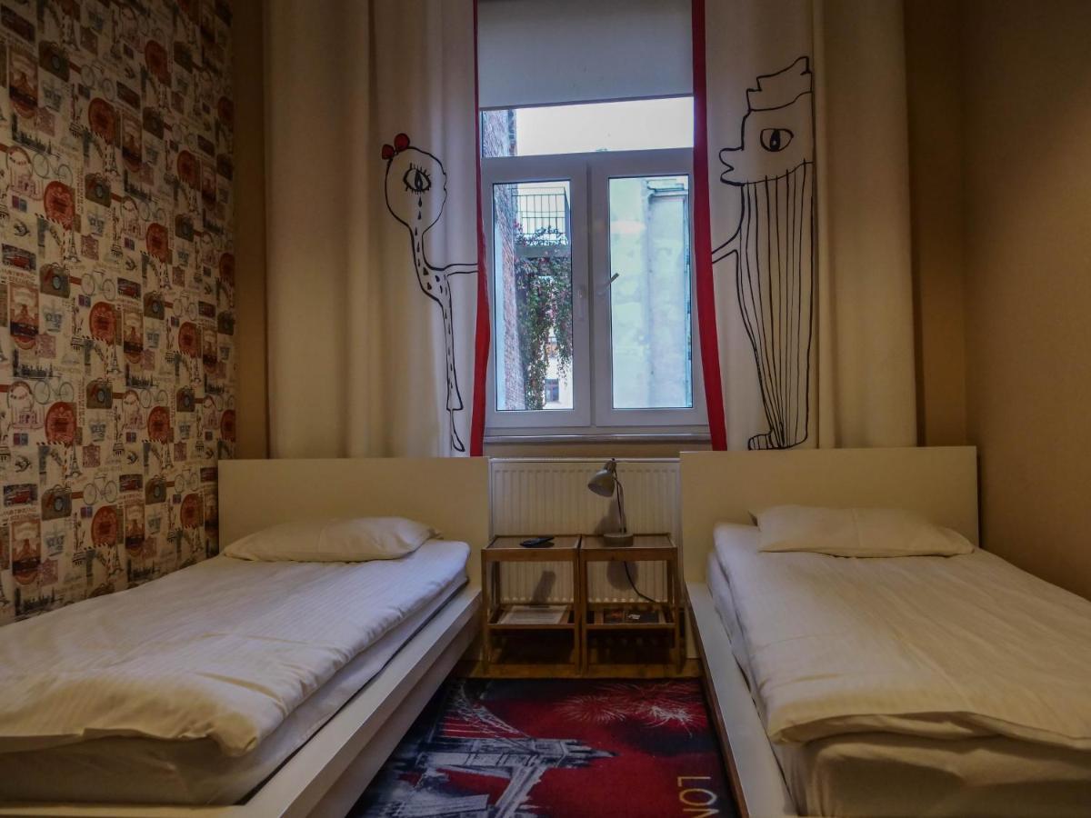 Hostal Cent *